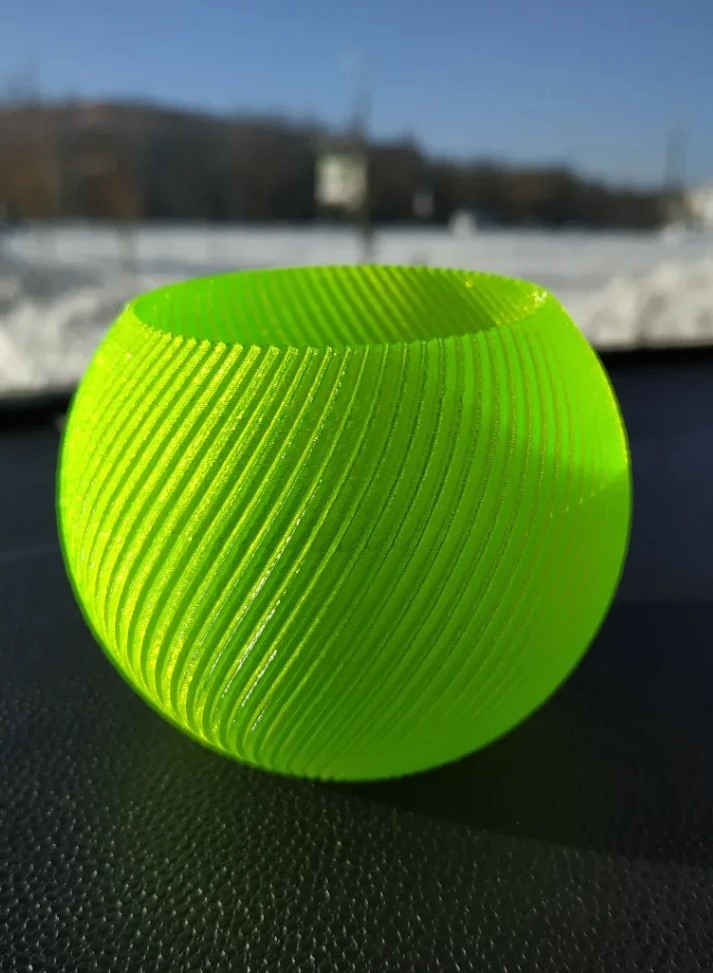 Декоративная ваза, напечатанная на 3D-принтере